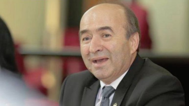 Toader anunţă astăzi discuţii cu avocaţii: Orice cheltuială din buget trebuie să fie justificată