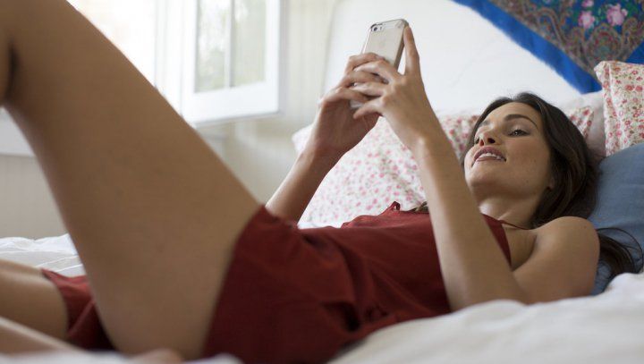 I-a trimis soțului o poză, nud. Dar a inclus un detaliu care l-a bulversat. El a părăsit-o imediat