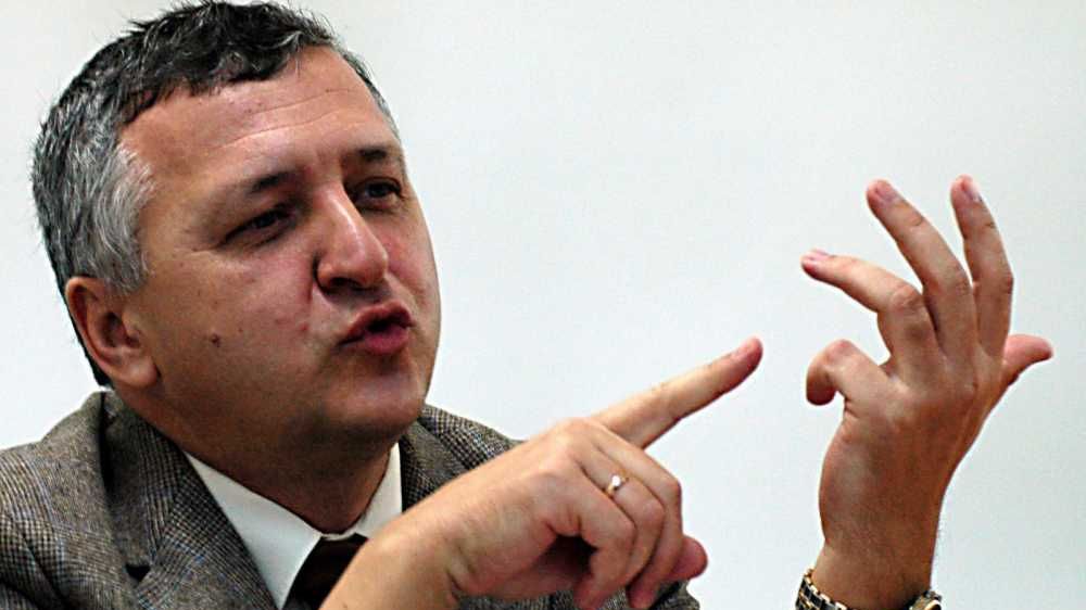 Gelu Diaconu :"O mică mostră de habarnism orlandian"