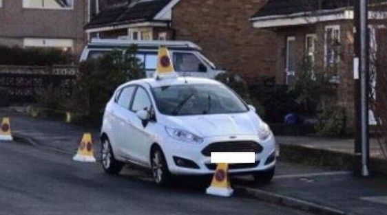 Bilețelul lăsat pe parbriz de o studentă de 22 de ani a devenit viral 