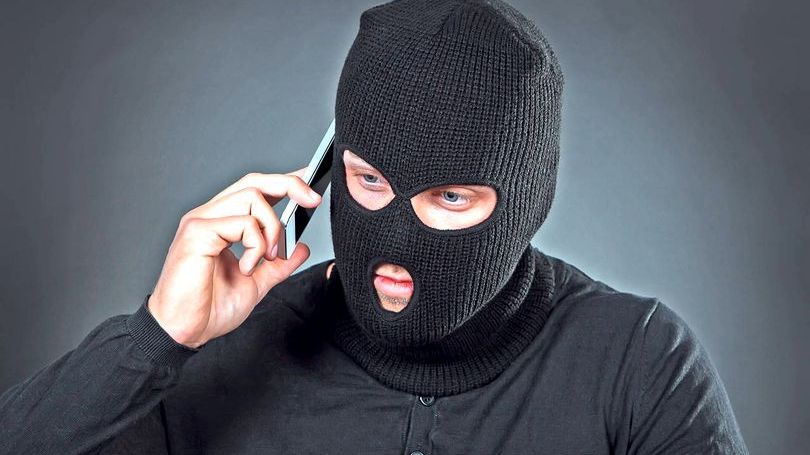 Mare atenţie! Escrocii nu renunță la metoda "Accidentul"!