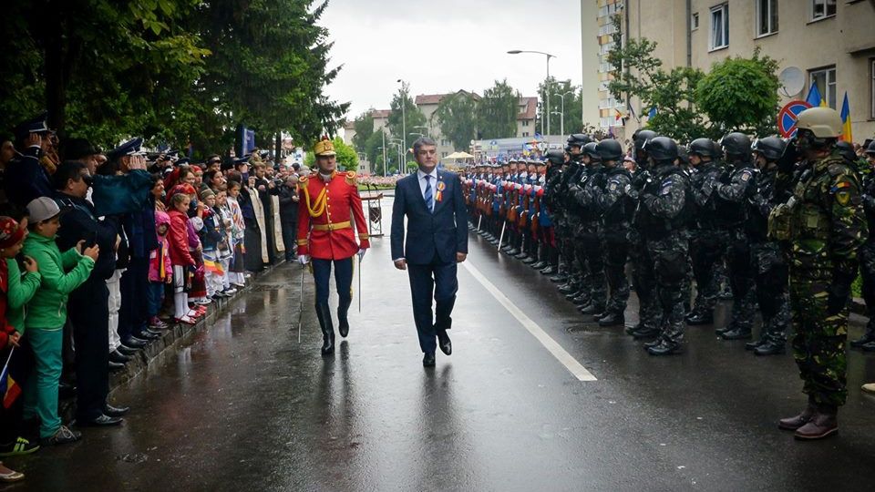 Gabriel Oprea:"Eu am inițiat legea privind pensiile militarilor de stat"