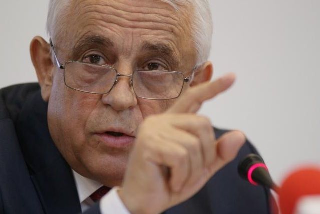 Ministrul Agriculturii, Petre Daea, nu renunță la cormorani. Imaginile care au devenit virale