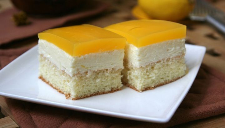 Reţetele copilăriei. Prăjitura cu Fanta. Iată cât de uşor se prepară