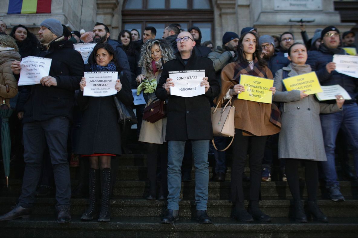 Justiția, paralizată de proteste