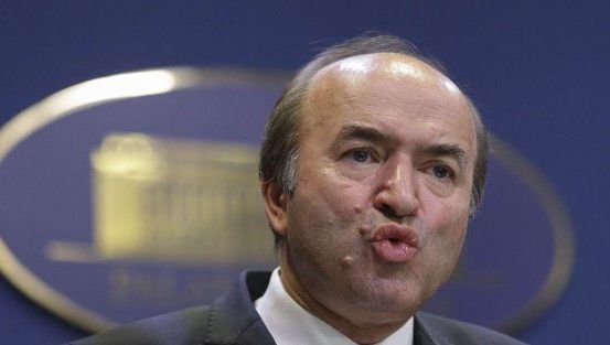 Tudorel Toader: ”Abrogăm articolul din OUG care permitea judecătorilor să devină șefi de parchete”