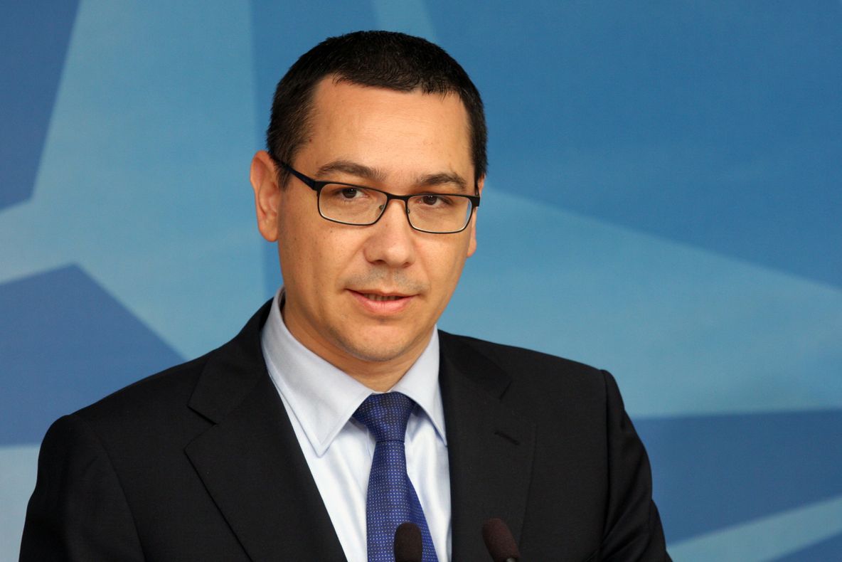 Victor Ponta cere demisia guvernului: ”Adunătură de traseiști și fripturiști!”