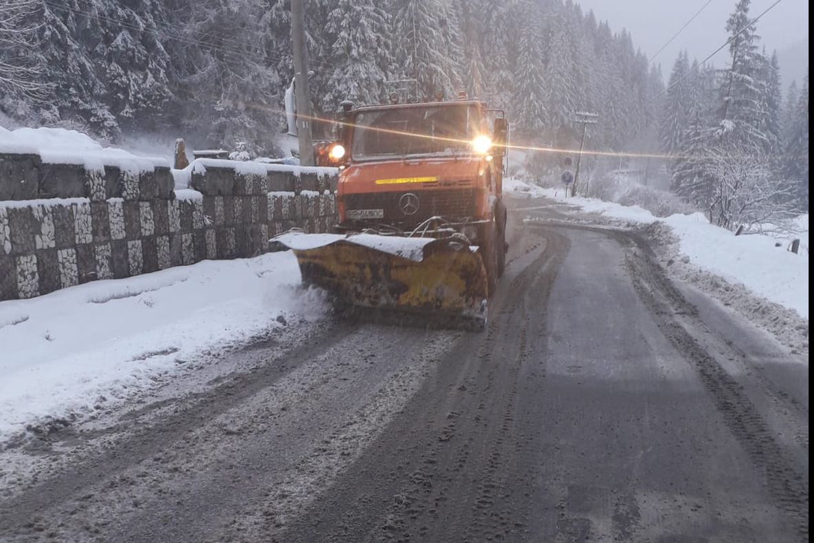 Drumurile din Harghita sub zăpadă(Video)