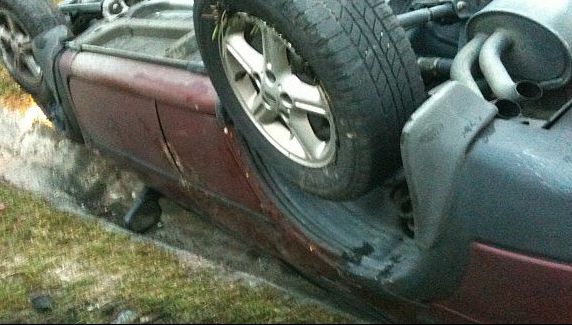 Tragedie. Mașină răsturnată pe DN1 direct în râul Prahova