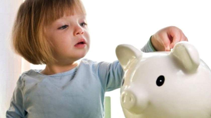 Data de la care vor crește alocațiile copiilor. Este oficial