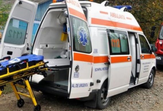 Tragedie în județul Botoșani. Muncitor acoperit de un mal de pământ