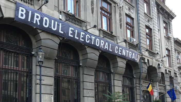 Zi plină la Biroul Electoral Central. PSD și USR Plus și-au depus listele cu candidați