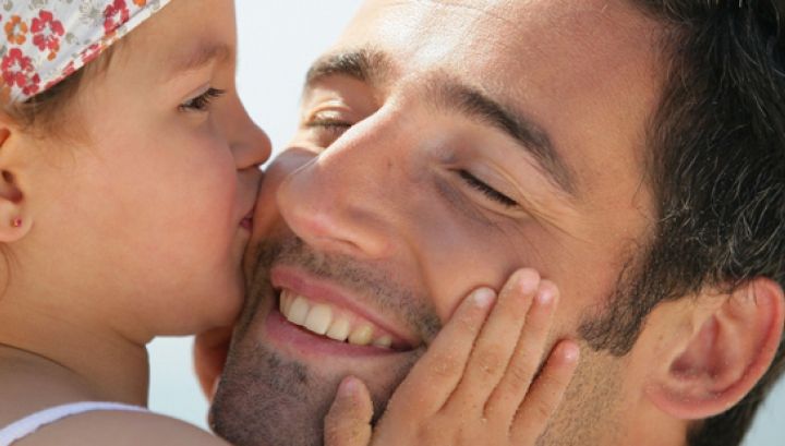 Horoscop. Topul celor mai buni taţi ai zodiacului. Află care sunt!