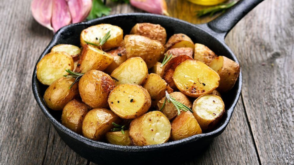 Cum să prepari cea mai bună rețetă de cartofi cu lămâie. Un deliciu! 