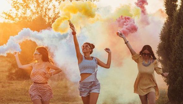 Horoscop. Cele trei zodii care vor avea cel mai bun sezon al Berbecului. Strălucesc de fericire