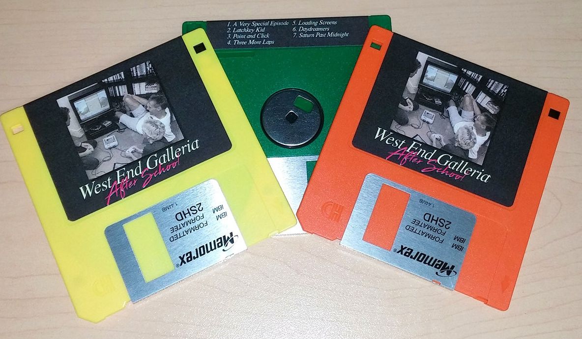 Mai ai dischete pe acasă? Nu le arunca! Vezi cât de importante au devenit acum