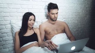 Google a dezvoltat aplicaţia prin care îţi urmăreşti soţia. Scandal mare!