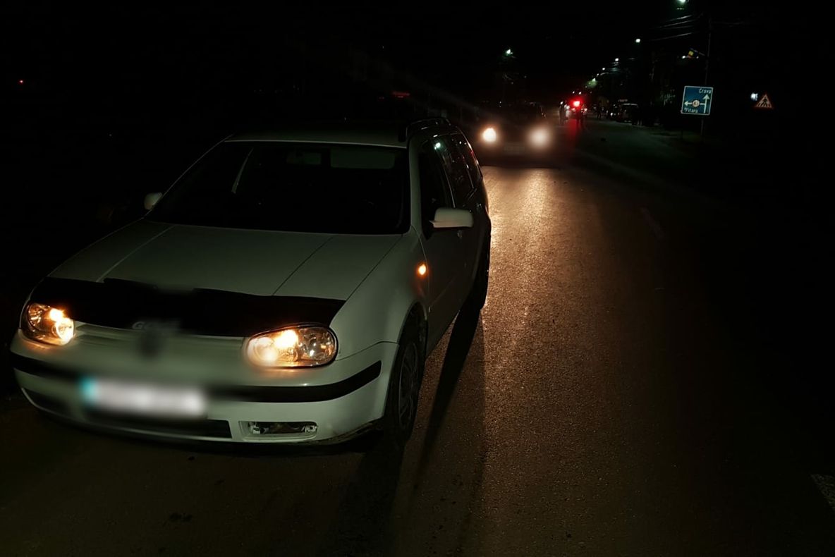 Accident mortal în Dâmboviţa: Un bărbat întins pe carosabil, călcat de două maşini