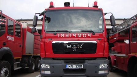 Incendiu la școală! 100 de copii au fost evacuați