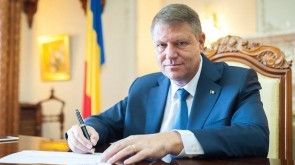 Iohannis a promulgat schimbarea legii ANI. Faptele se prescriu după 3 ani