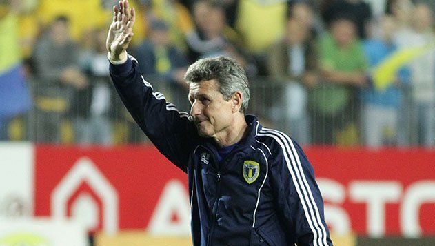 EXCLUSIV | Să vină Smurd-ul! Fanii Petrolului îl vor pe Mulțescu!