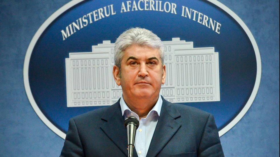 Gabriel Oprea, mesaj pentru Poliția Română