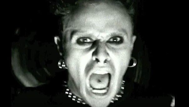Keith Flint, artistul de la Prodigy, a murit la 49 de ani!