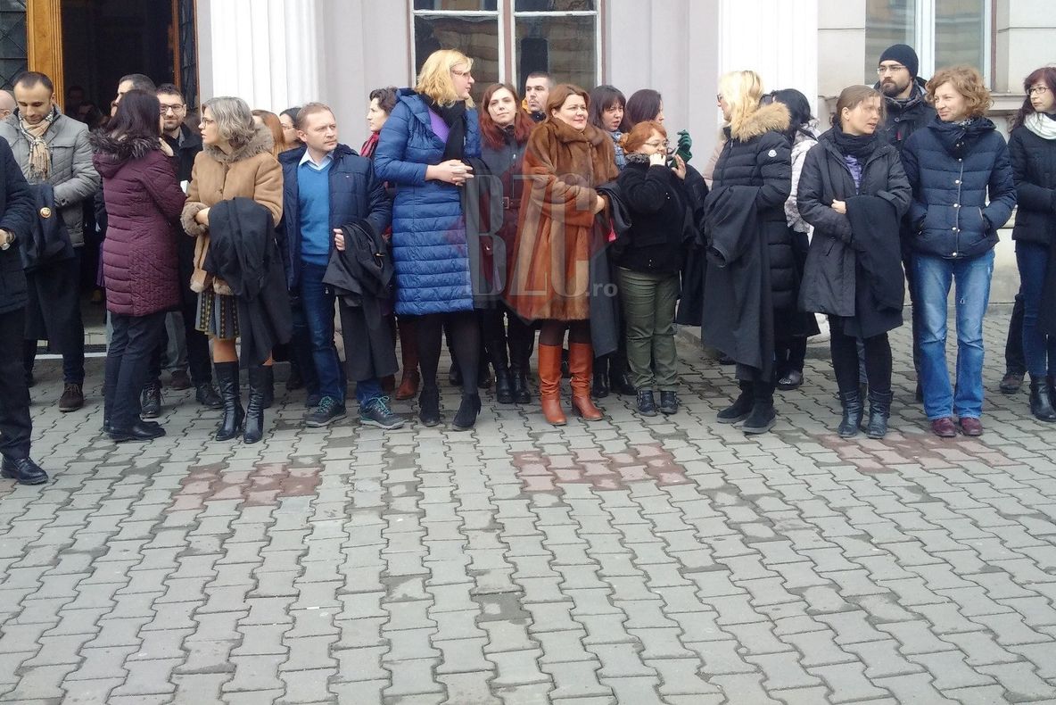 Un nou protest al magistraţilor clujeni. În stradă, împotriva ordonanței 7