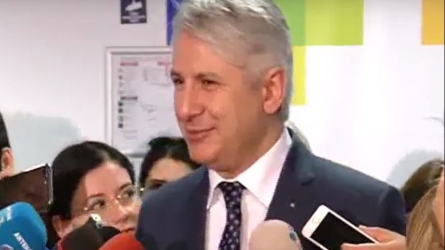 Cum a uitat Orlando Teodorovici ce rate plătește la bănci