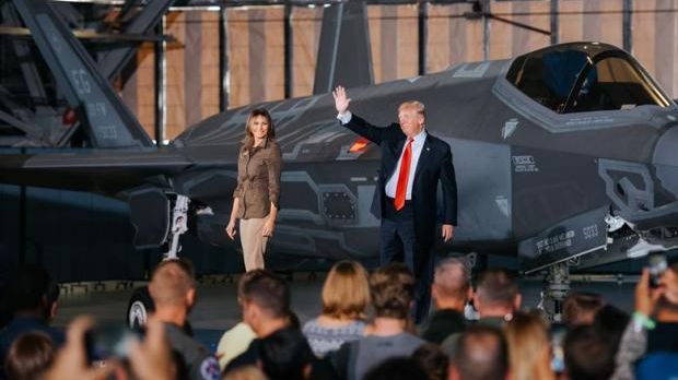 SUA și Rusia conduc în topul statelor exportatoare de armament