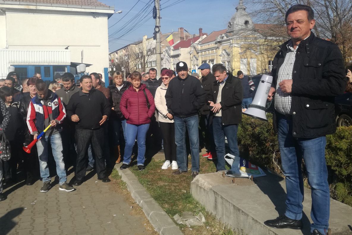 Electrolux, 20 de zile de proteste. Muncitorii cer 2 lei în plus la ora de muncă