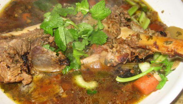 Cum dregi ciorba dacă ai scăpat prea multă sare sau borș în ea