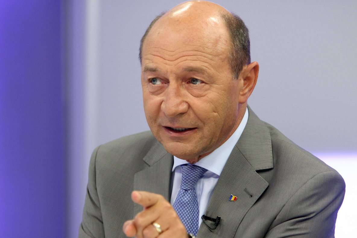 Băsescu reaprinde războiul cu Voiculescu