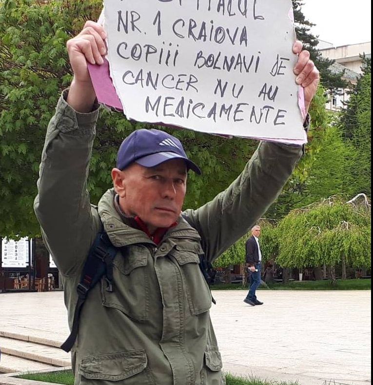 Mesaj pentru liderii social-democrați, la Craiova: ”Copiii bolnavi de cancer nu au medicamente!”