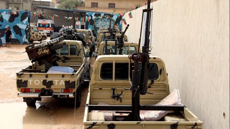 Libia, la un pas de războiul civil. Ofensivă militară sângeroasă lângă capitală