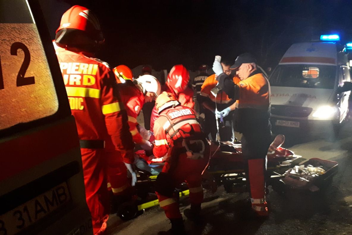 Un mort și doi răniți în urma unui accident rutier în Alba - UPDATE