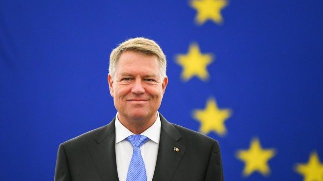 Iohannis se întâlneşte miercuri cu delegaţia Comisiei de la Veneţia