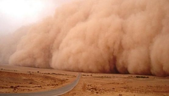 Un nou val de praf saharian vine peste România. Ce spun meteorologii