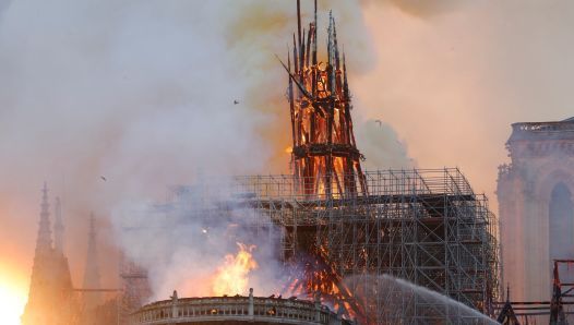 Catedrala Notre Dame. Mbappe, Neymar şi Pogba, reacţii emoţionante după incendiul devastator