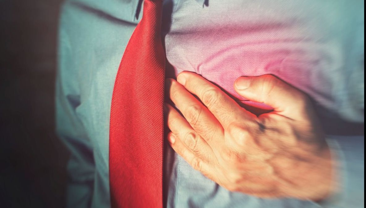 Ce este pericardita, afecțiunea care l-a trimis în sala de operație pe Ion Iliescu 