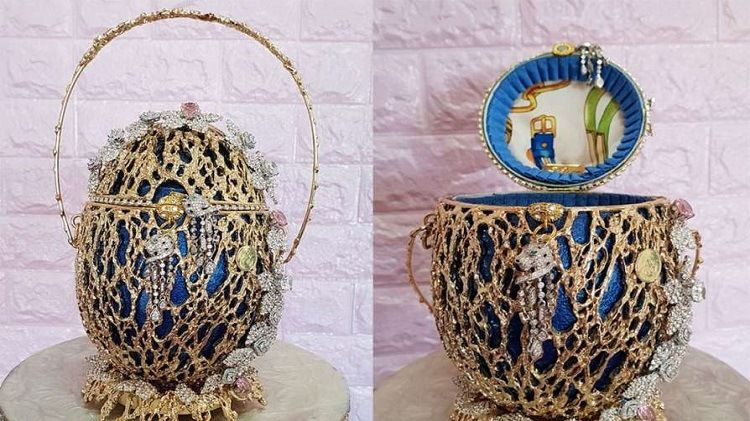 Poșeta făcută din materiale reciclate și prețul ei exorbitant: 6,7 milioane de dolari!