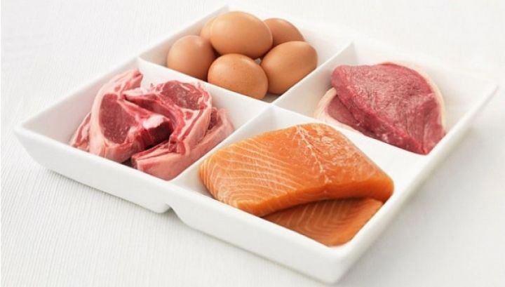 Legătura dintre cancer şi consumul de proteine. Un doctor face o dezvăluire şoc