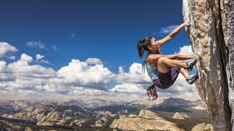 Femeile îşi asumă tot atât de multe riscuri ca şi bărbaţii. În unele situații!