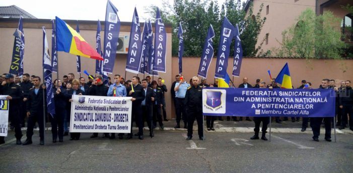 Sindicaliștii din penitenciare cer majorarea normei de hrană în instanță