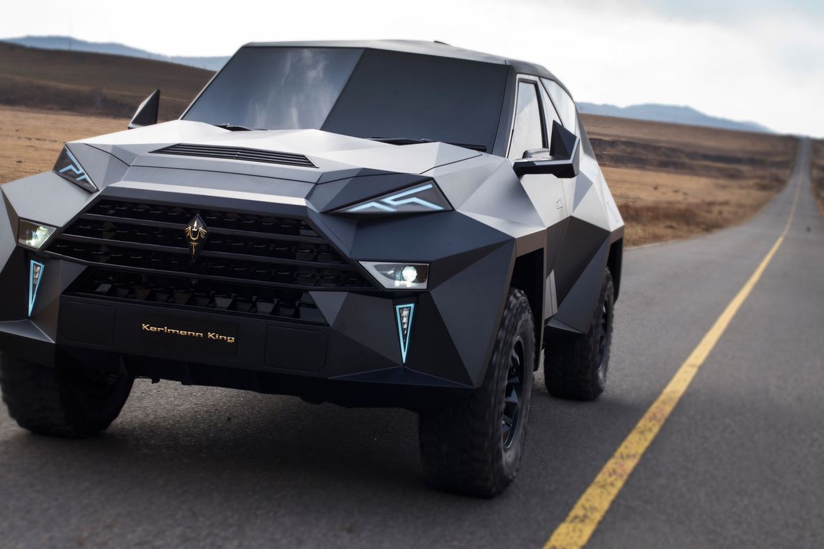 SUV-ul de două milioane de dolari care arată ca o mașină SF