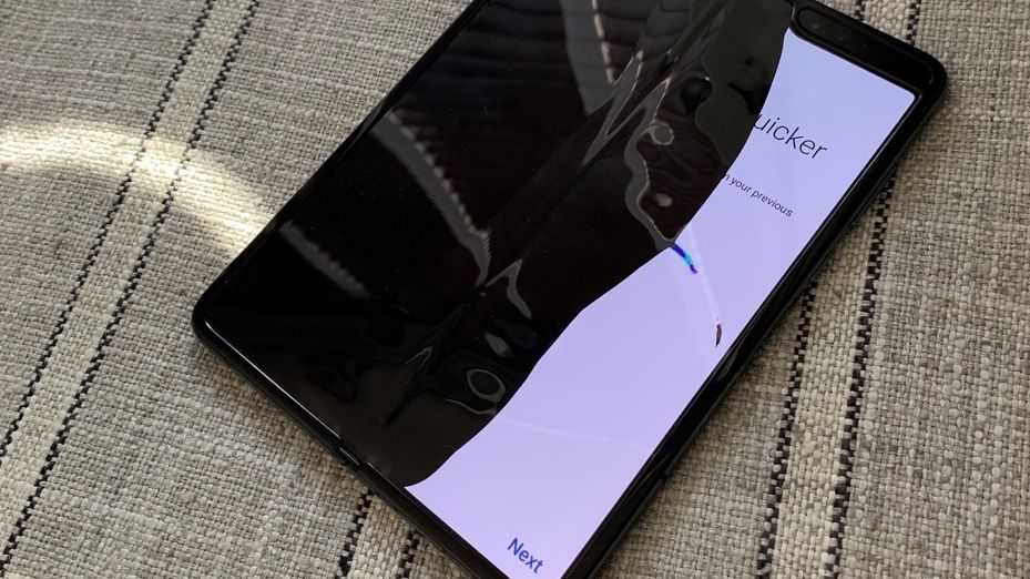 Telefonul de 2.000 de euro al Samsung care se strică în două zile