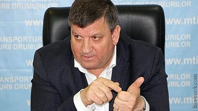 Un ministru moldovean condamnat la închisoare ar fi fugit în România - presa de la Chișinău