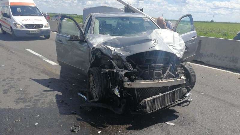 Accident grav! Patru mașini implicate, mai multe victime. Traficul pe DN1, restricționat 