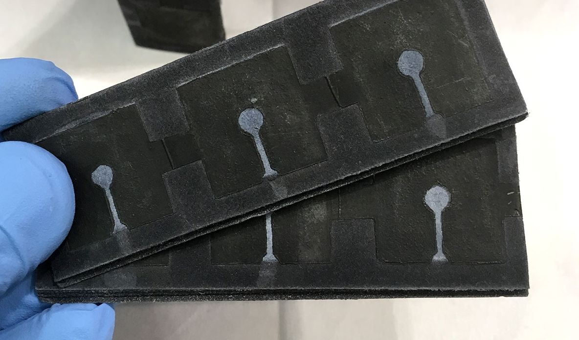 Bateria din hârtie ar putea fi invenția care revoluționează lumea în următorul secol