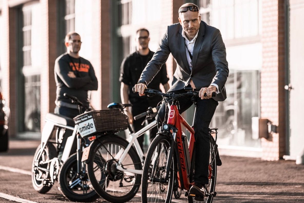 Bicicleta mai tare decât mașina! De ce o să vrei așa ceva în București